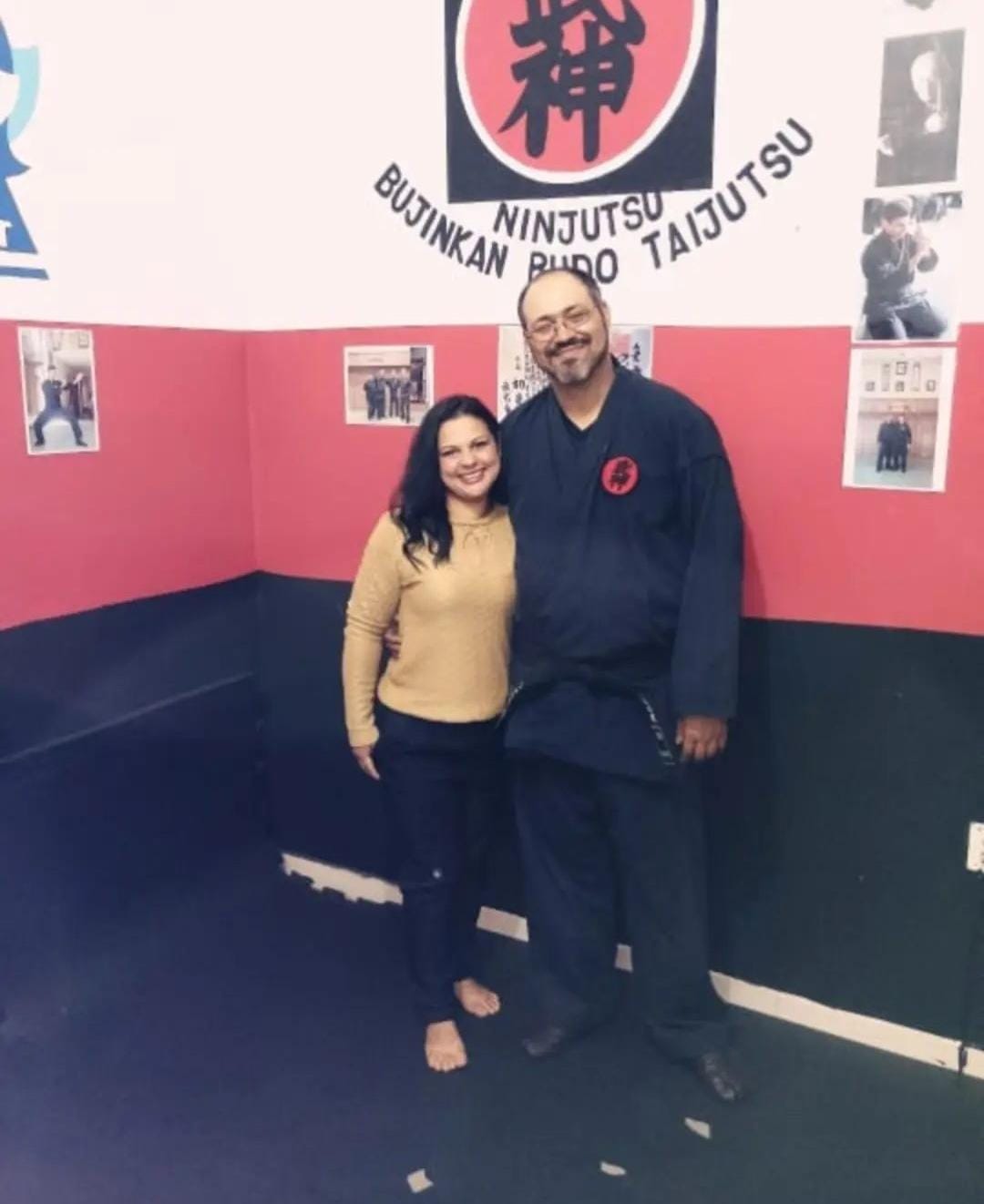 Sensei Wagner com a esposa no dojo